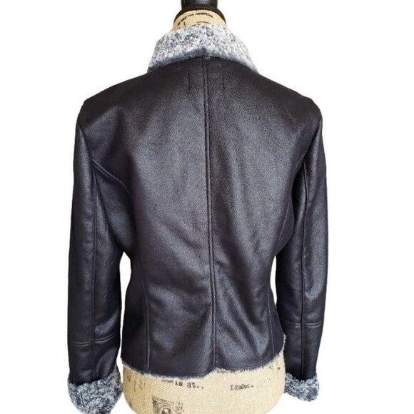 Women's Suede Faux Fur Jacket Medium Black Open Front Chic Cozy Coat NEW - Picture 3 of 10